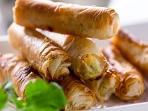بورک ترکیه‌ای : پای پنیر لایه‌ای