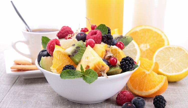 فواید مصرف میوه در صبحانه