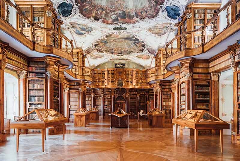 کتابخانه صومعه سنت گال (Abbey Library of Saint Gall)
