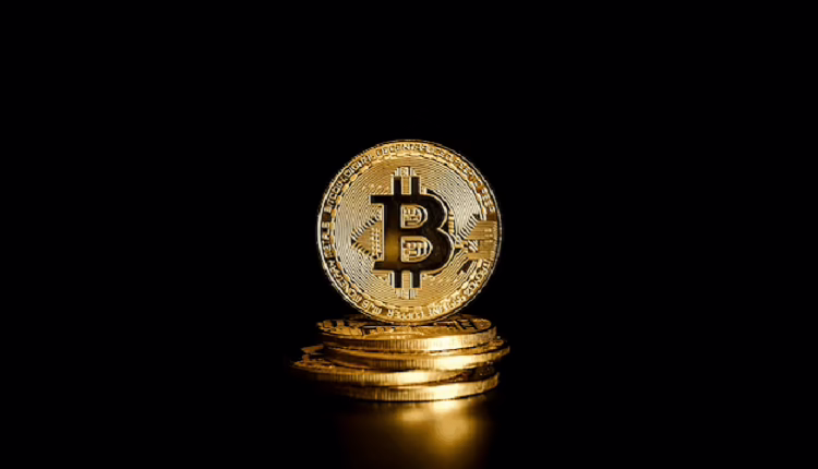 سناریوی خوش‌بینانه برای بیت کوین در سال 2025
